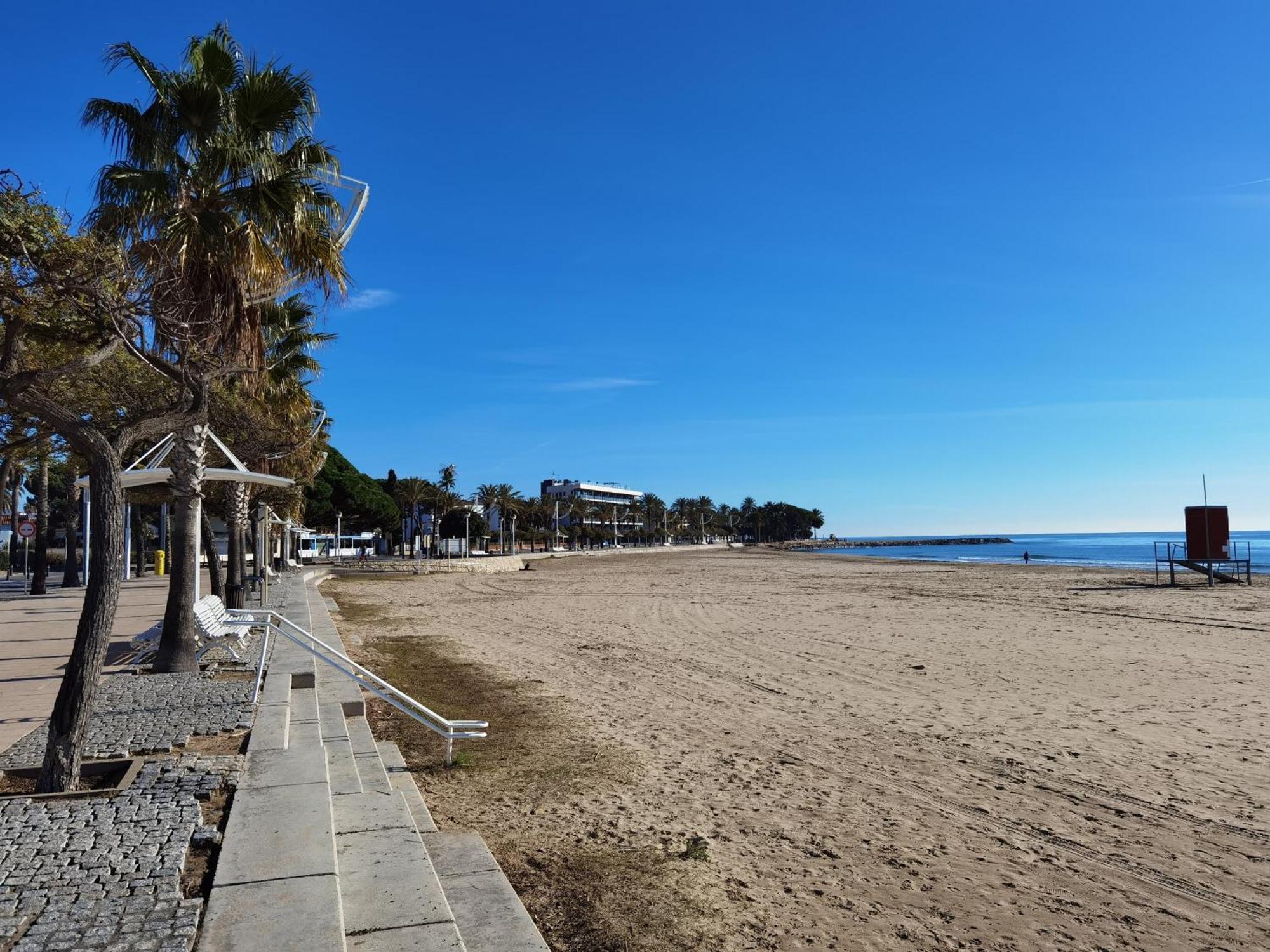 דירות קמברילס Gongora Planet Costa Dorada מראה חיצוני תמונה
